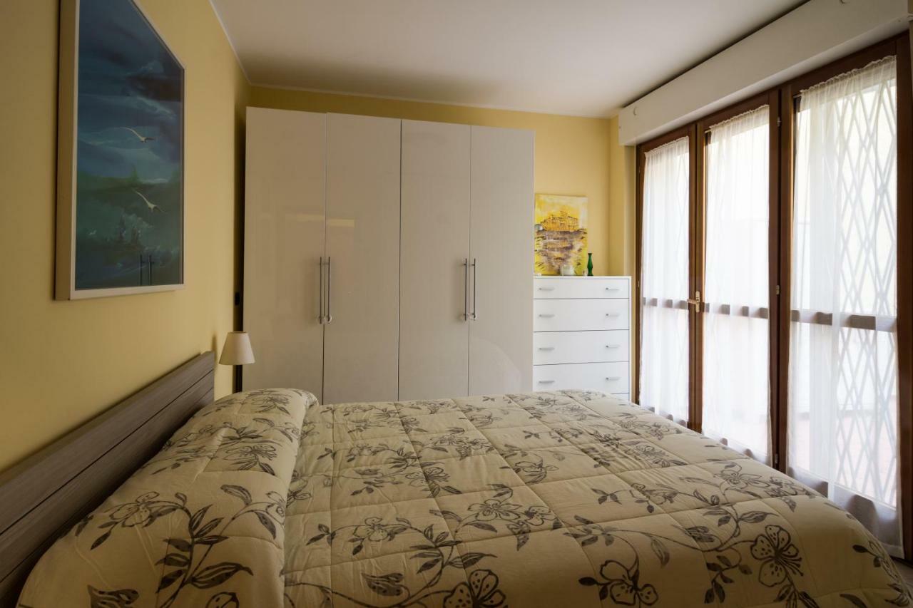 Villa Cozy Penthouse San Donato Milanese Exterior foto